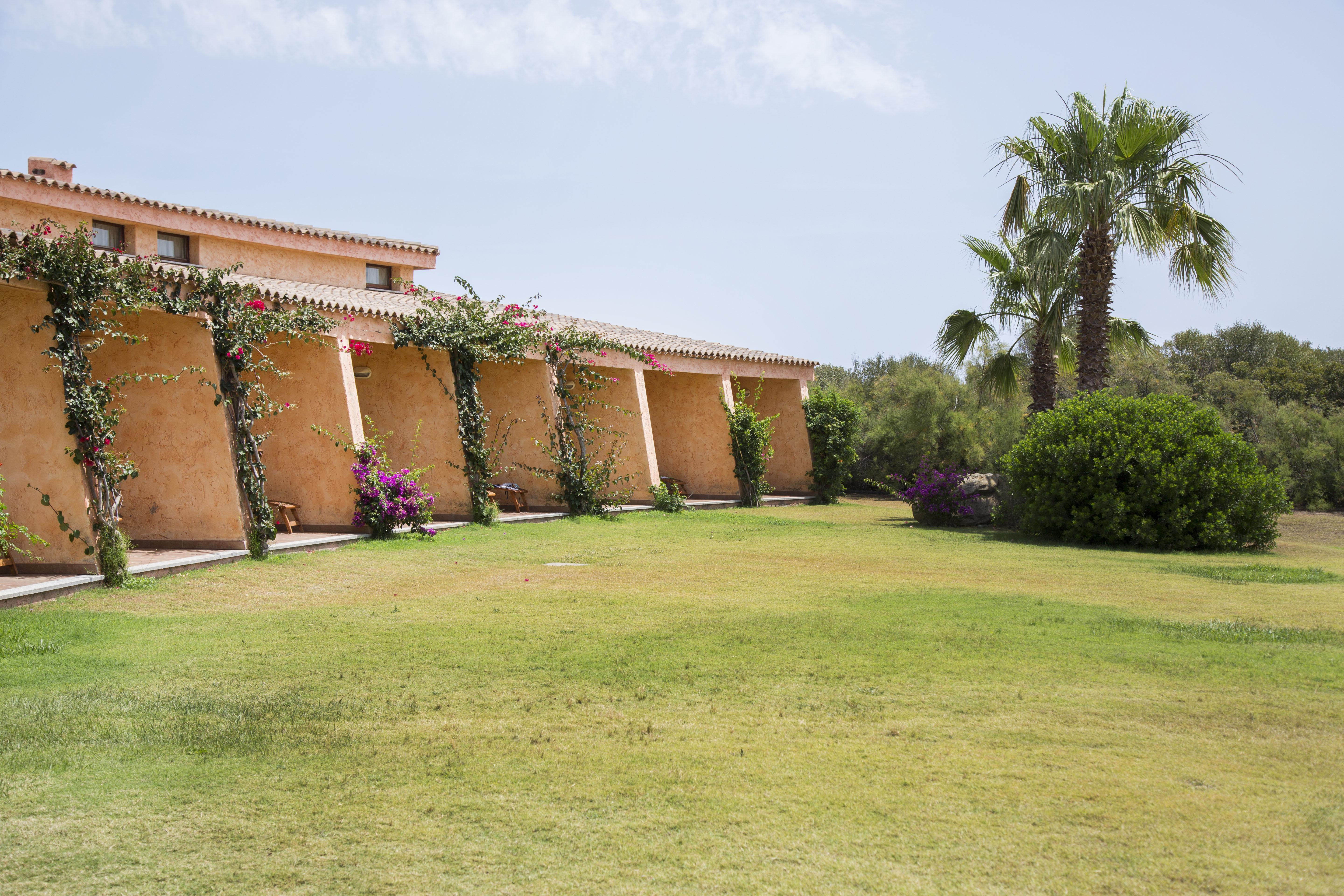 Sant'Elmo Beach Hotel Castiadas Esterno foto