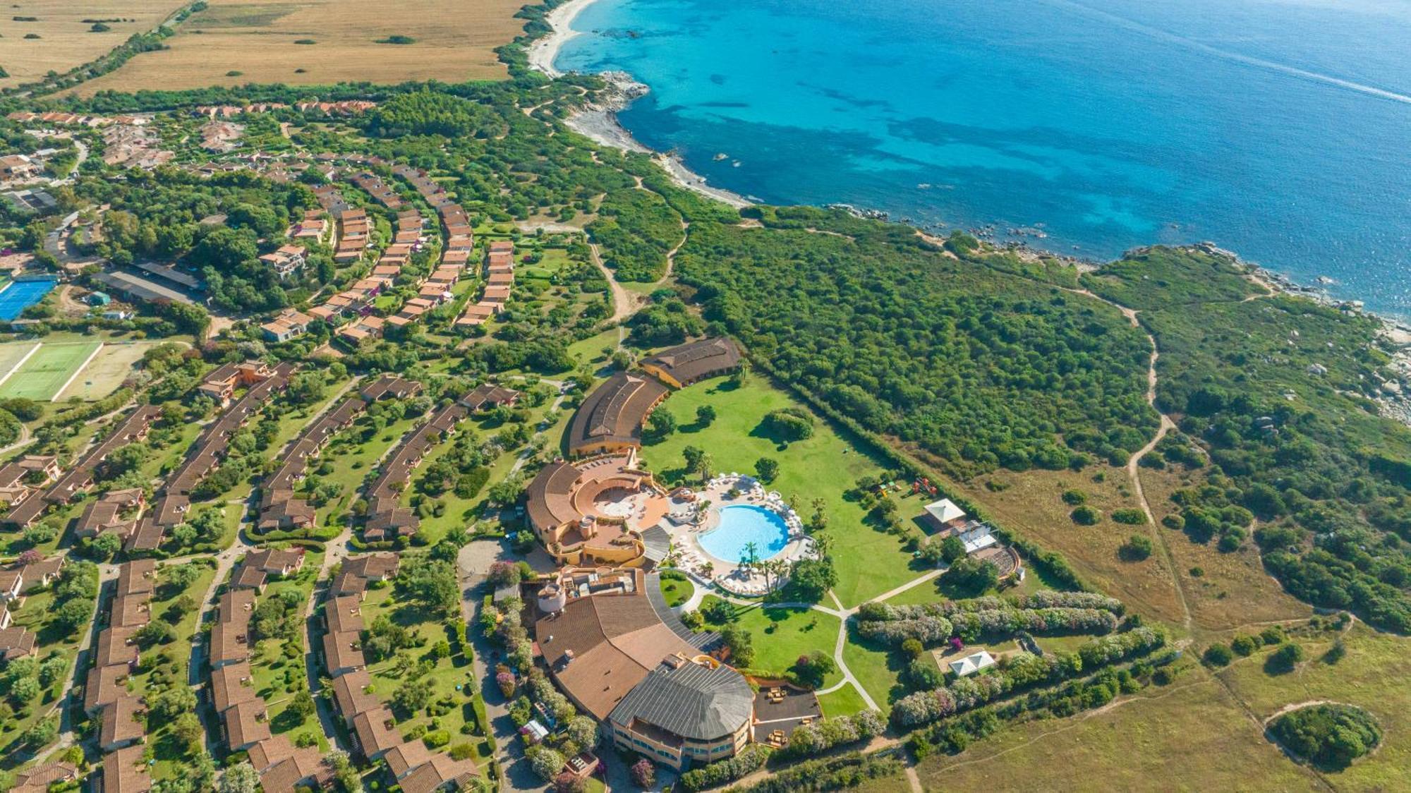 Sant'Elmo Beach Hotel Castiadas Esterno foto