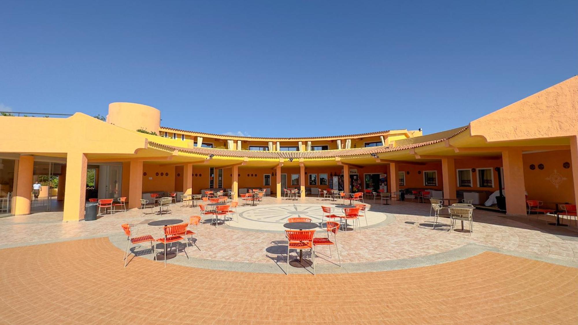 Sant'Elmo Beach Hotel Castiadas Esterno foto