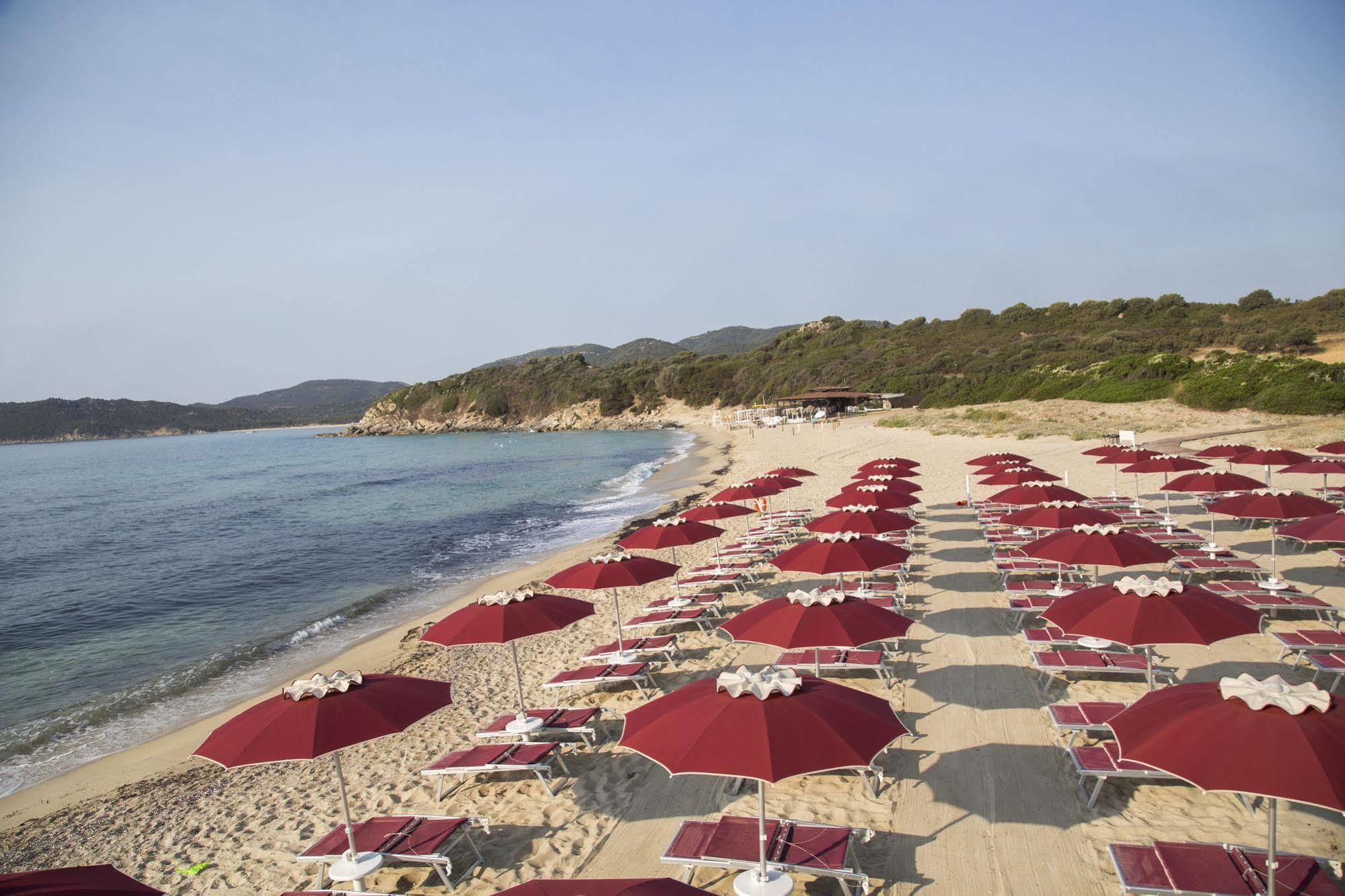 Sant'Elmo Beach Hotel Castiadas Esterno foto