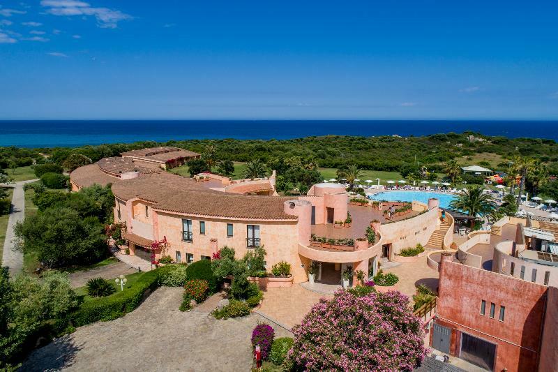 Sant'Elmo Beach Hotel Castiadas Esterno foto